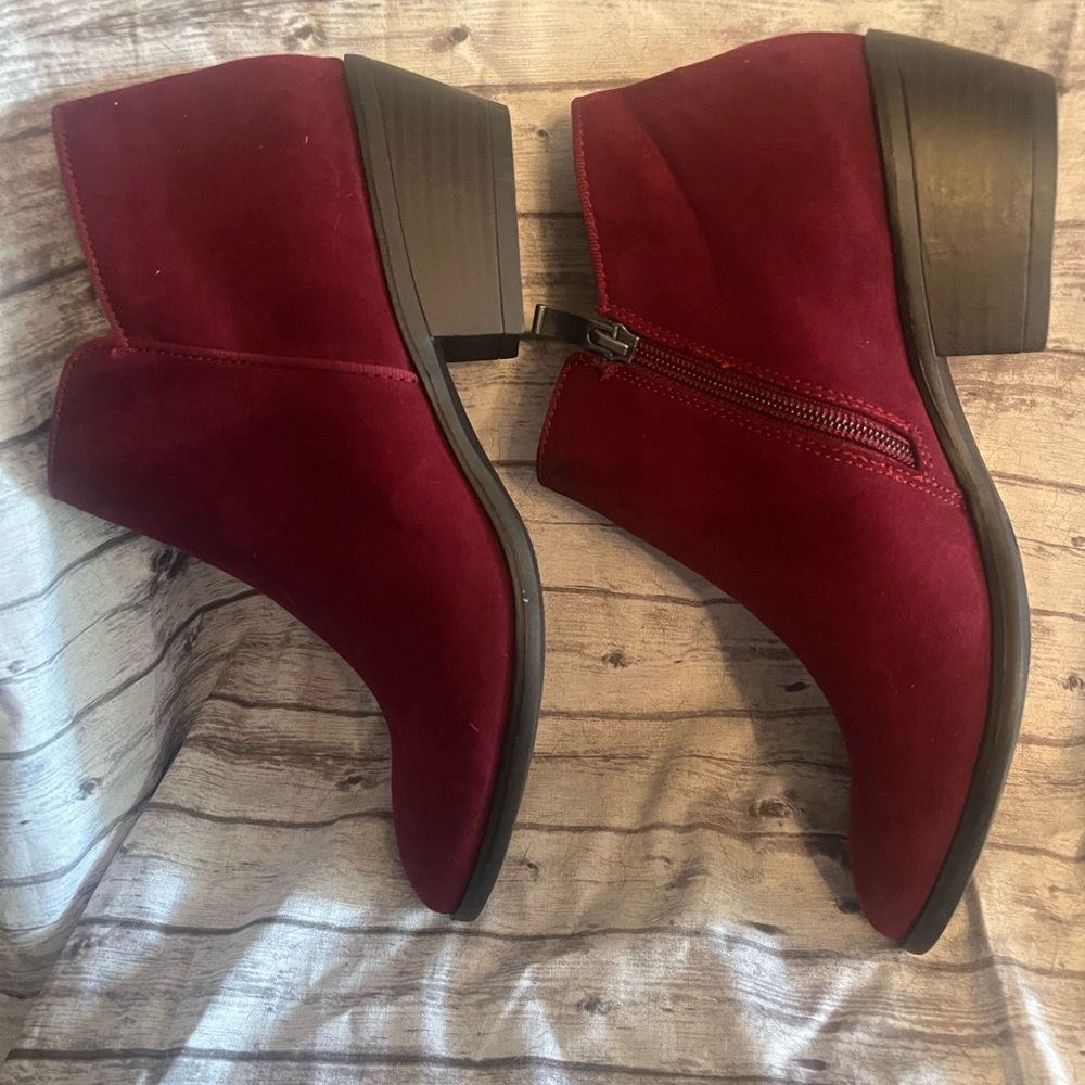👠NWOT Suede X Appeal Woman’s Wine Boots Size 7 1/2 - Picture 6 of 6